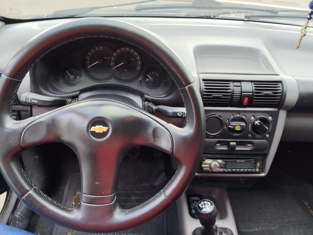 CHEVROLET Classic Sedan - Foto