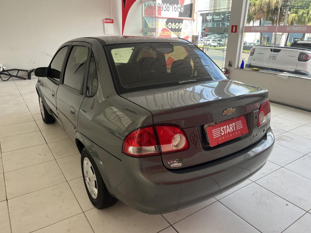 CHEVROLET Classic Sedan - Foto