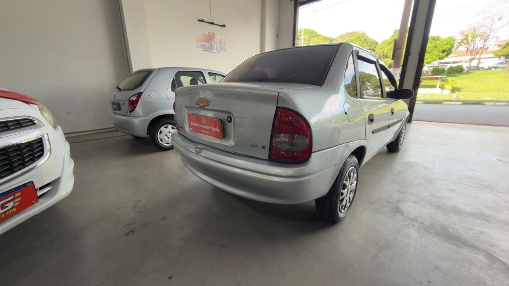 CHEVROLET Classic Sedan - Foto