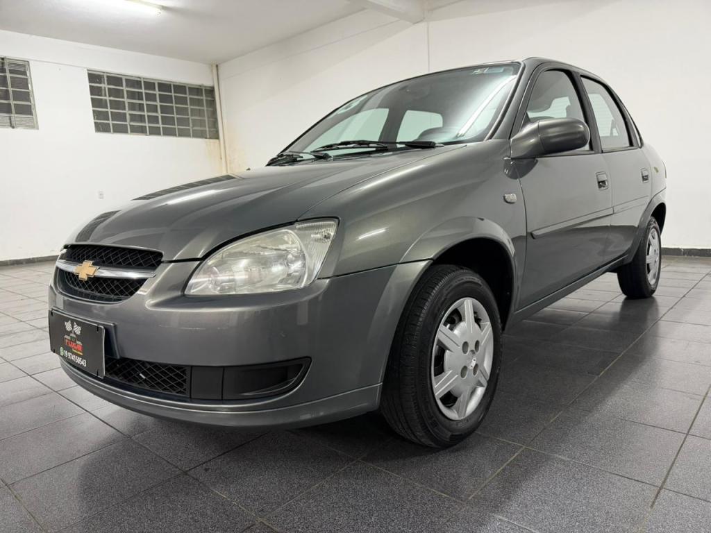 CHEVROLET Classic Sedan - Foto