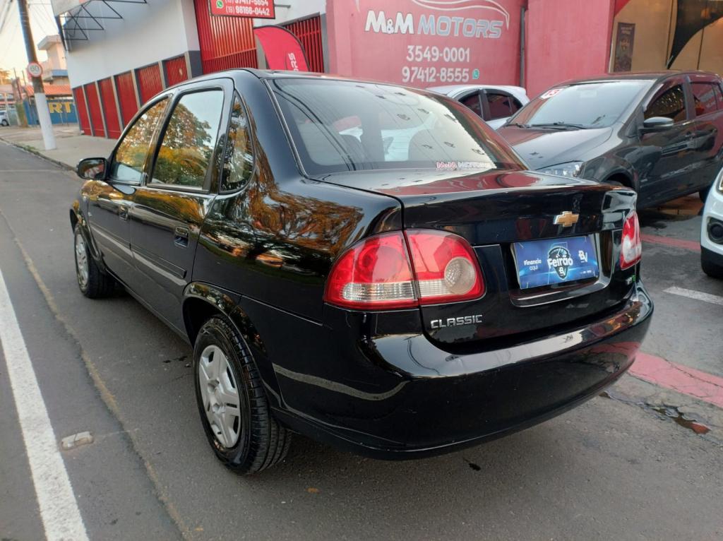 CHEVROLET Classic Sedan - Foto