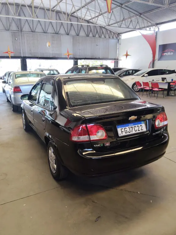 CHEVROLET Classic Sedan - Foto