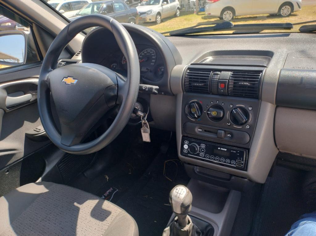 CHEVROLET Classic Sedan - Foto