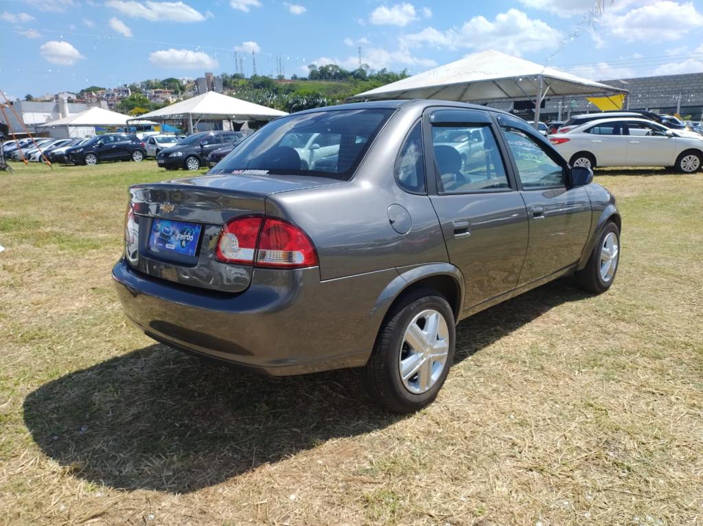 CHEVROLET Classic Sedan - Foto