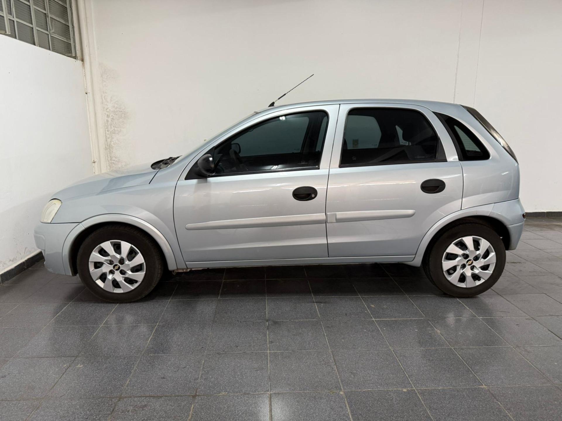 CHEVROLET Corsa Hatch - Miniatura