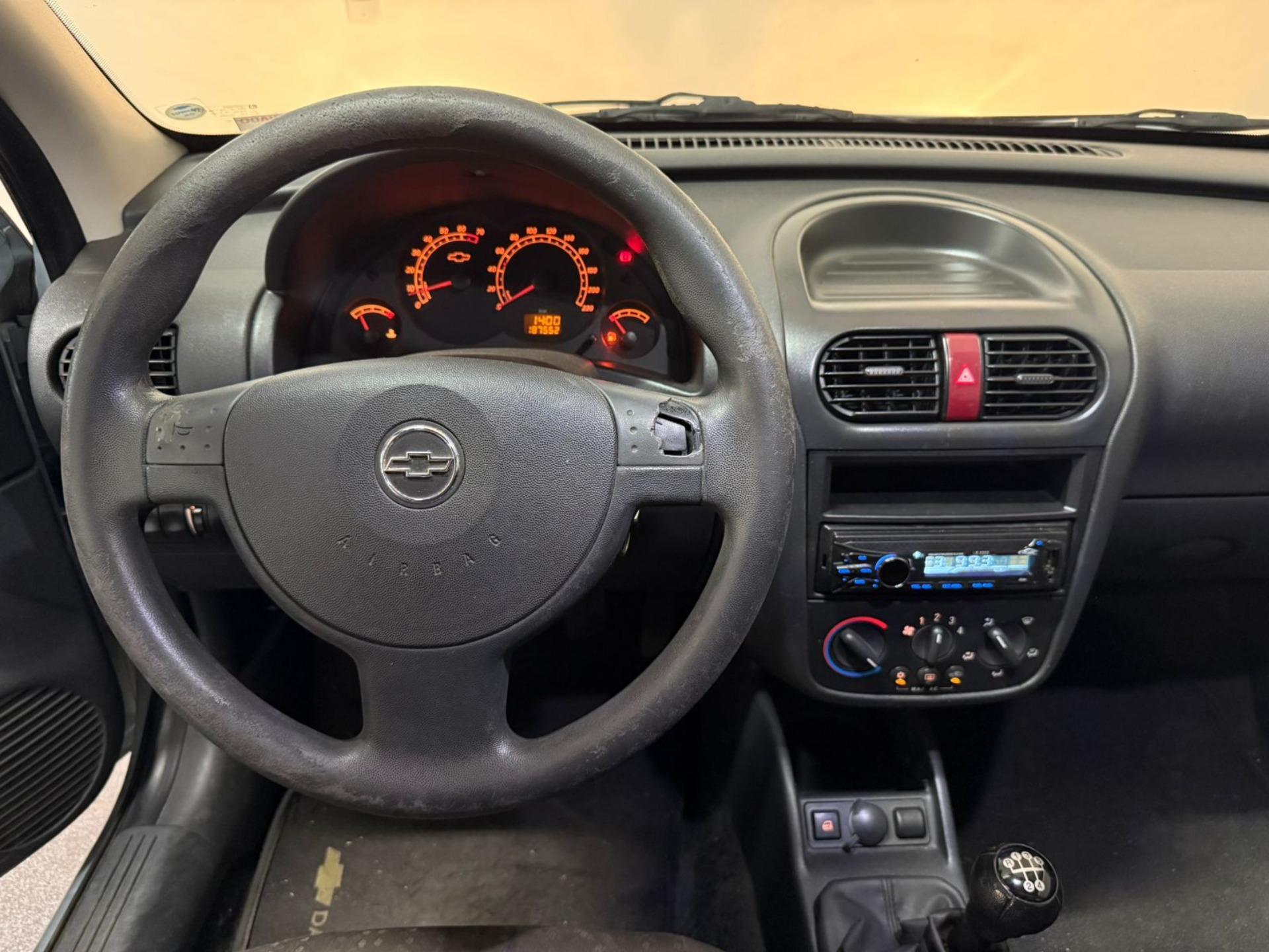 CHEVROLET Corsa Hatch - Miniatura