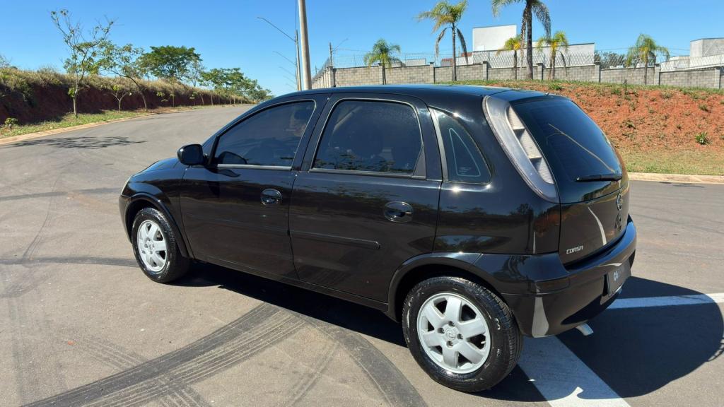 CHEVROLET Corsa Hatch - Foto