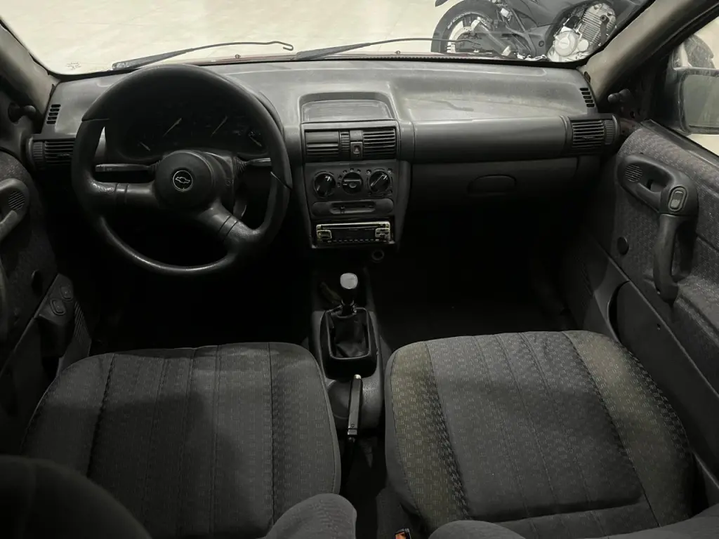 CHEVROLET Corsa Hatch - Foto