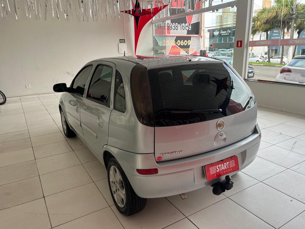 CHEVROLET Corsa Hatch - Foto