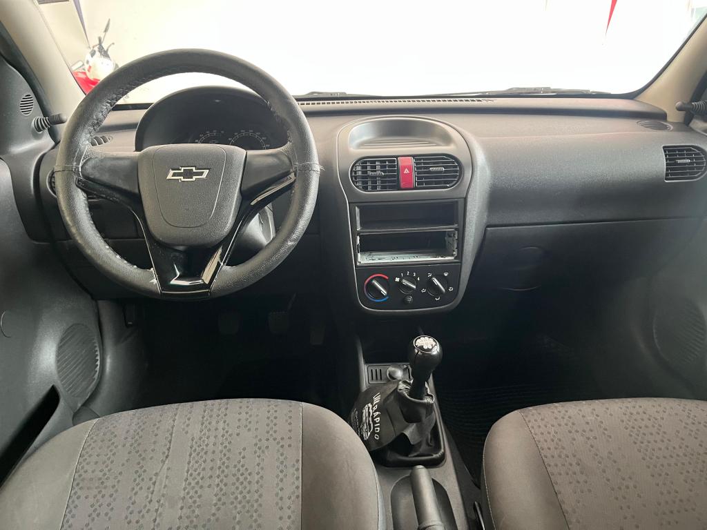 CHEVROLET Corsa Hatch - Foto