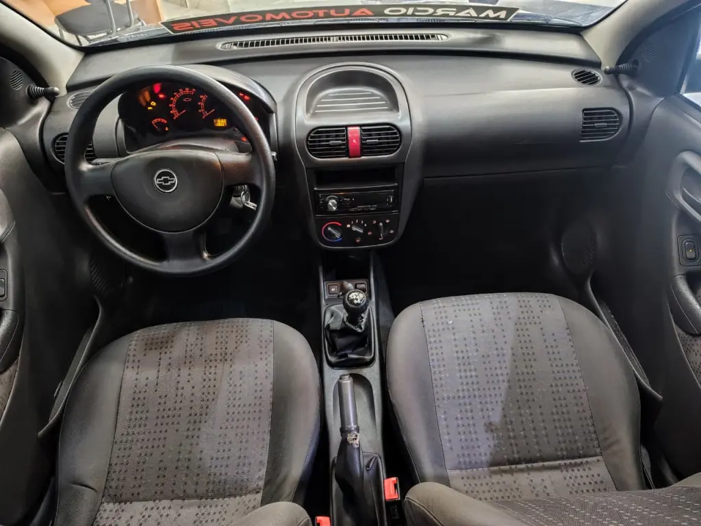 CHEVROLET Corsa Hatch - Foto