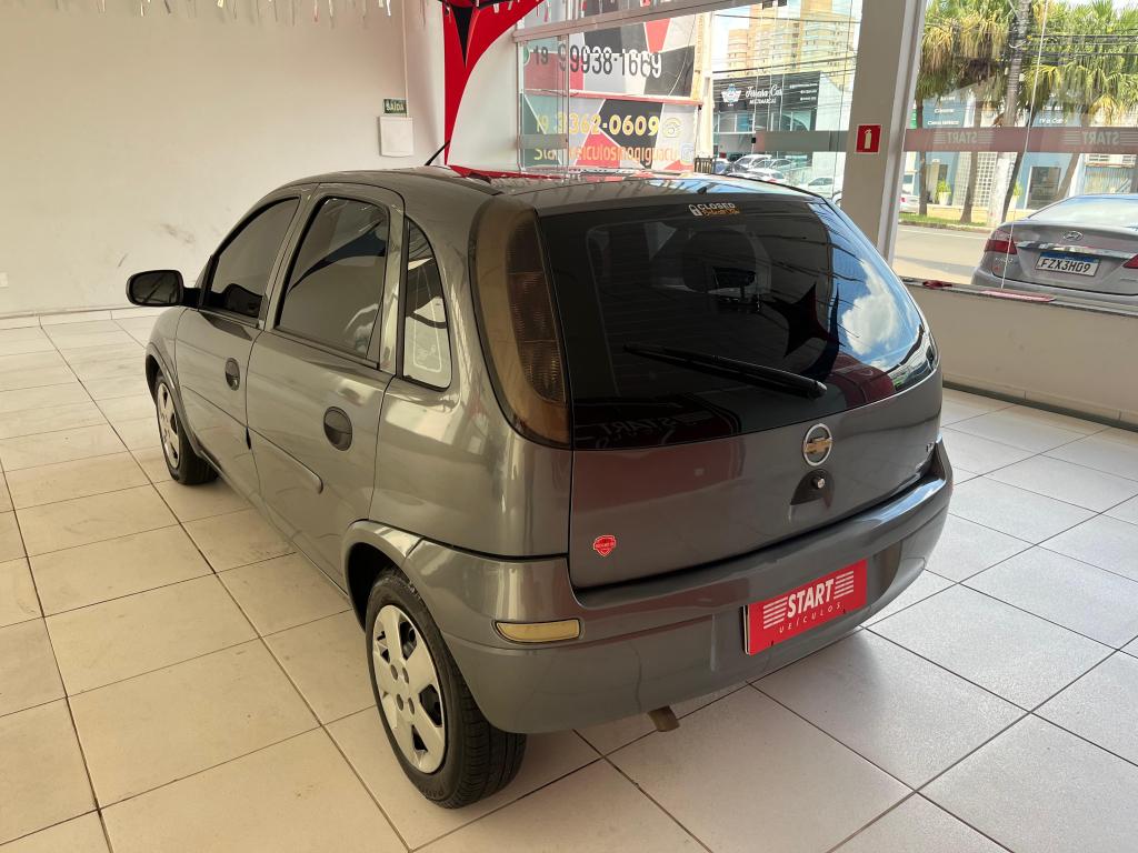 CHEVROLET Corsa Hatch - Foto