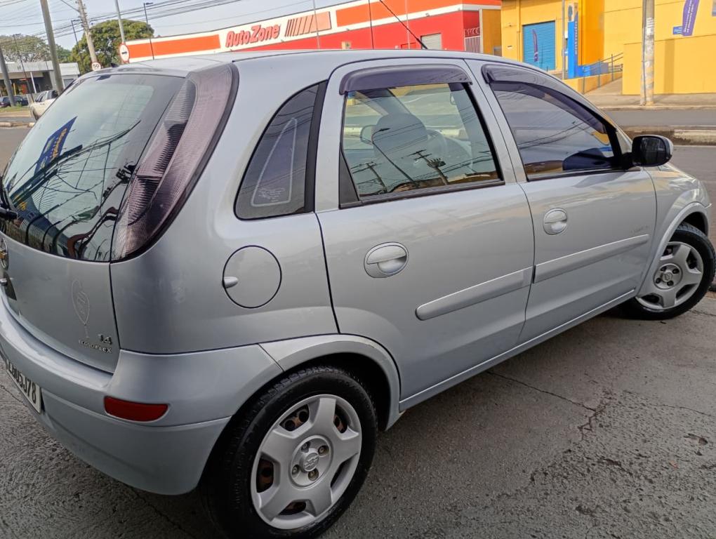 CHEVROLET Corsa Hatch - Foto