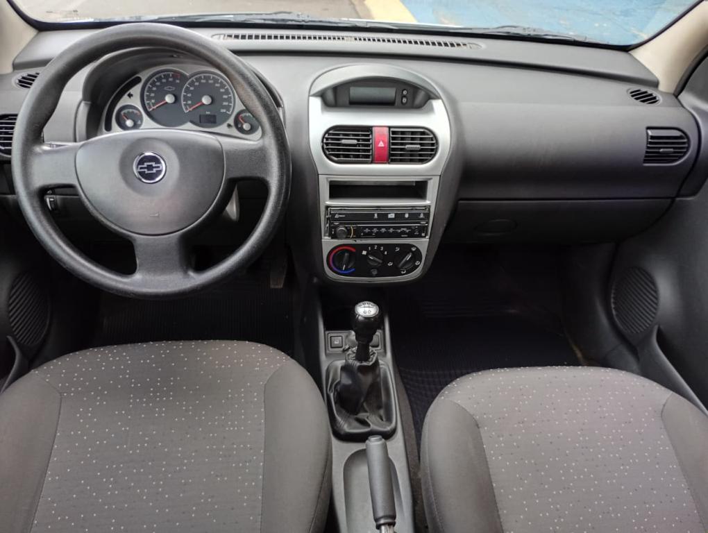 CHEVROLET Corsa Hatch - Foto