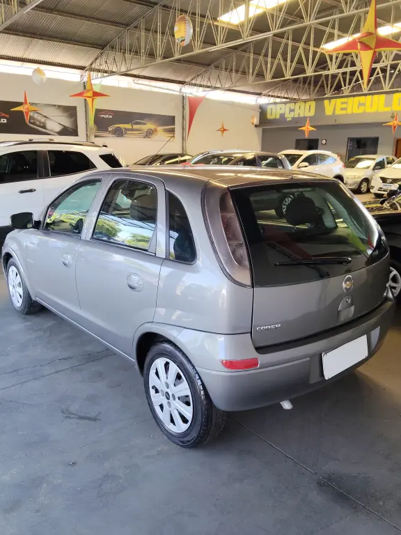 CHEVROLET Corsa Hatch - Foto