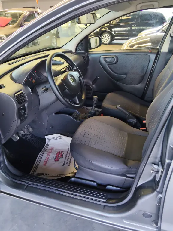 CHEVROLET Corsa Hatch - Foto