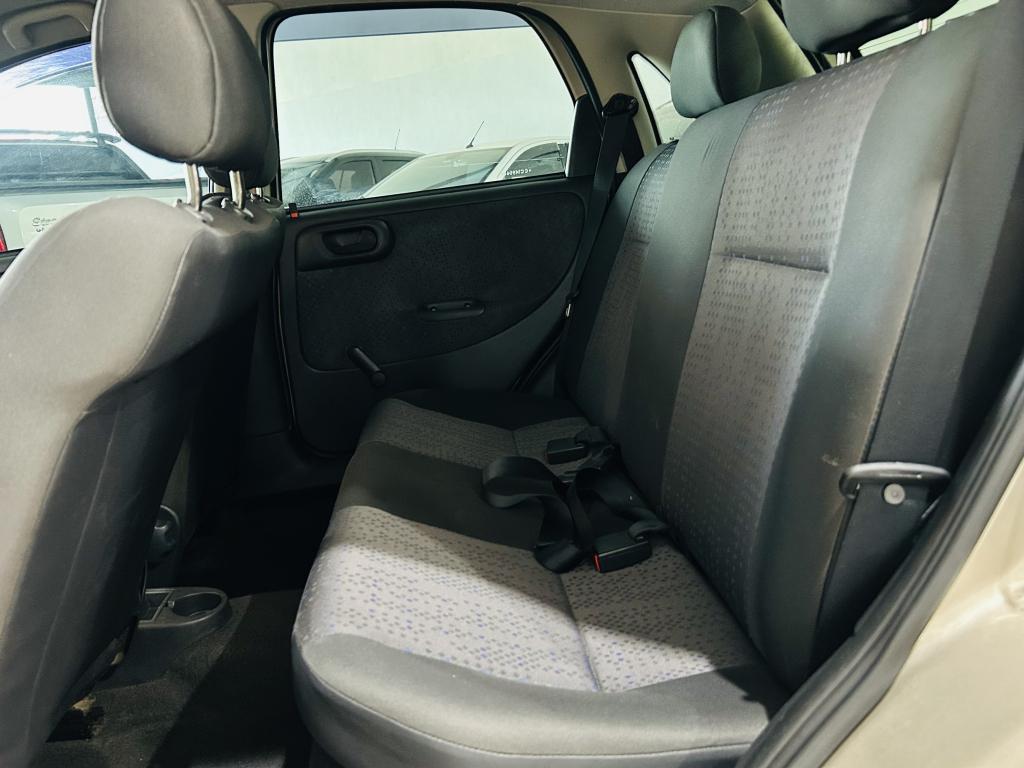 CHEVROLET Corsa Hatch - Foto