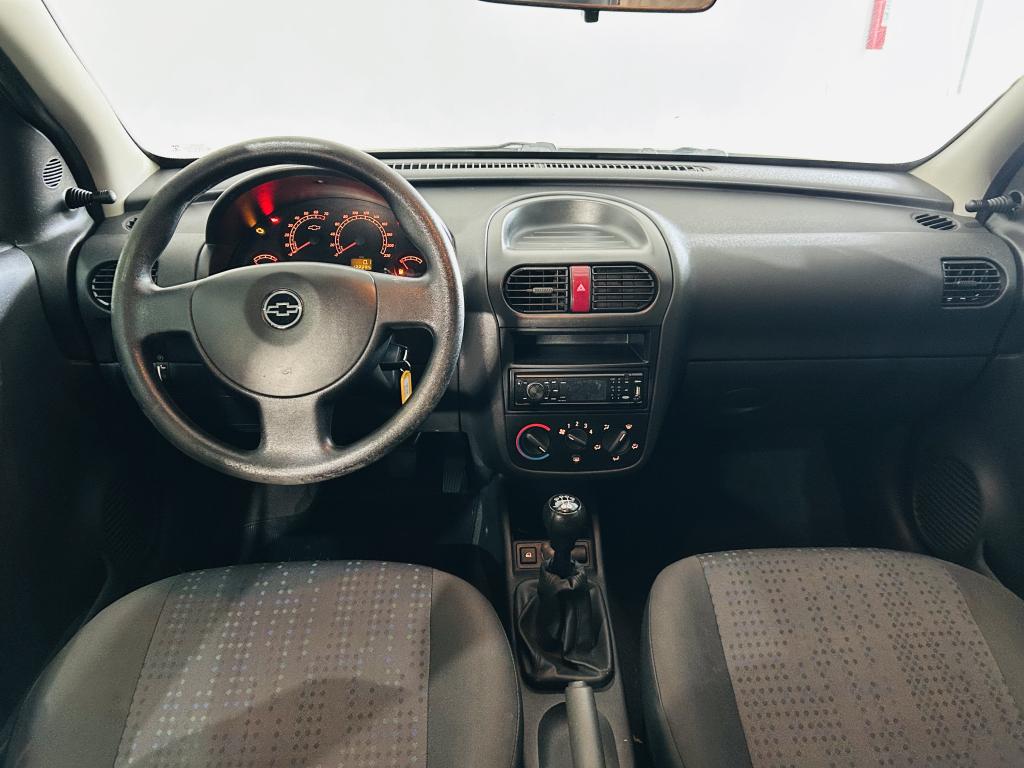 CHEVROLET Corsa Hatch - Foto