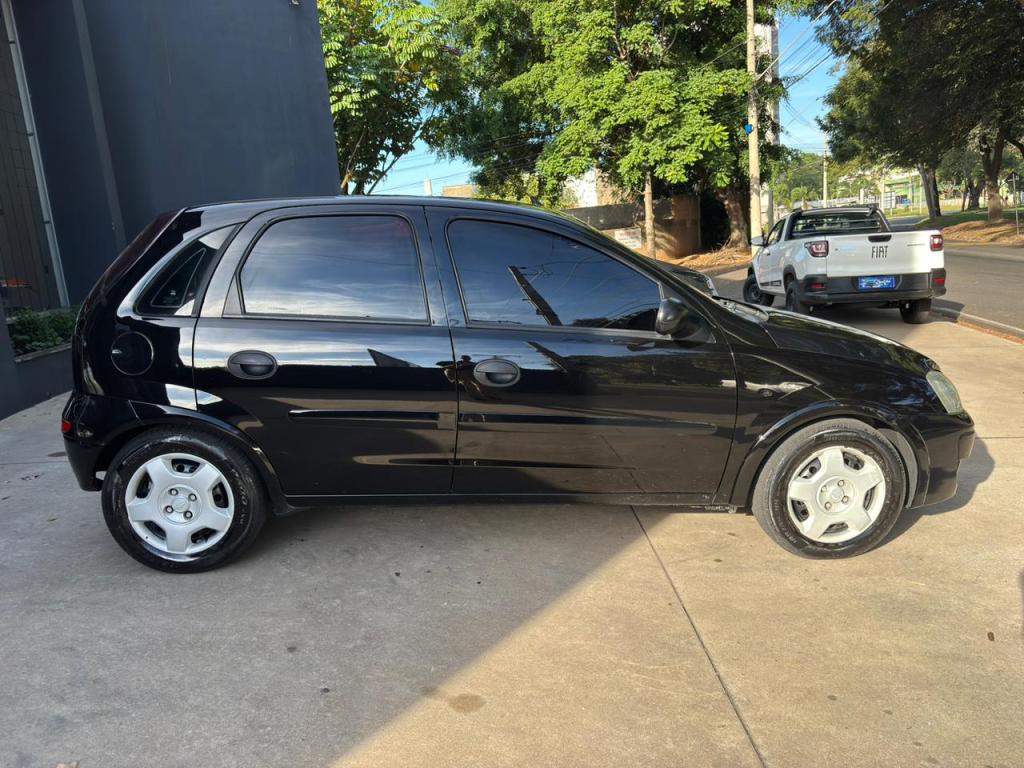 CHEVROLET Corsa Hatch - Foto