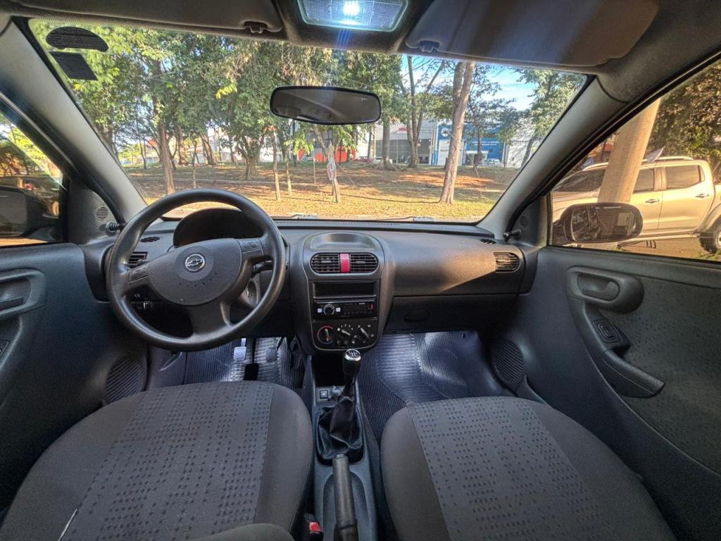 CHEVROLET Corsa Hatch - Foto