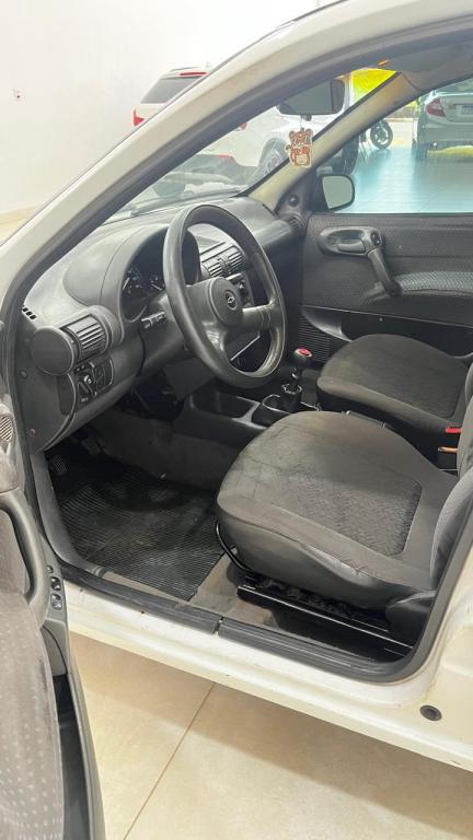 CHEVROLET Corsa Hatch - Foto
