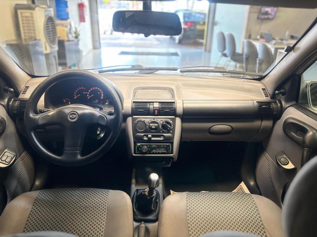 CHEVROLET Corsa Sedan - Foto