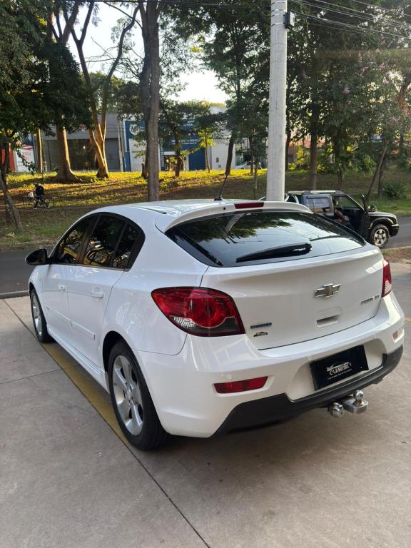 CHEVROLET Cruze Hatch - Foto