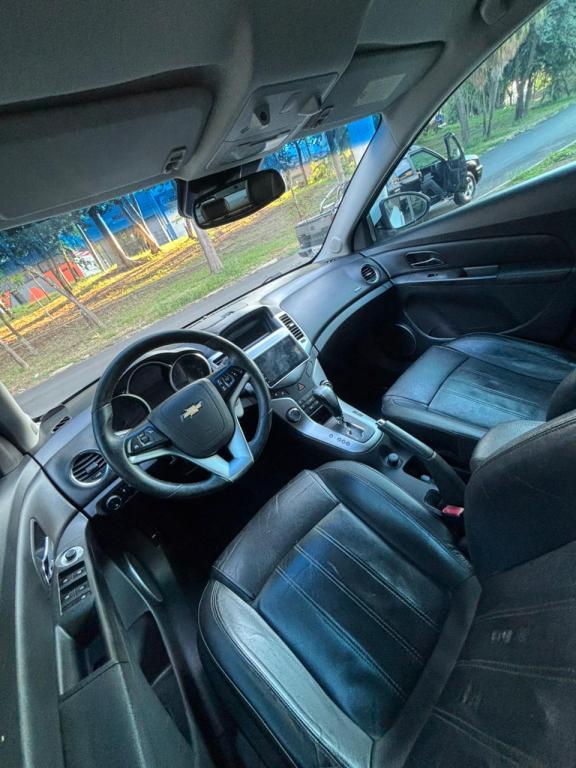 CHEVROLET Cruze Hatch - Foto