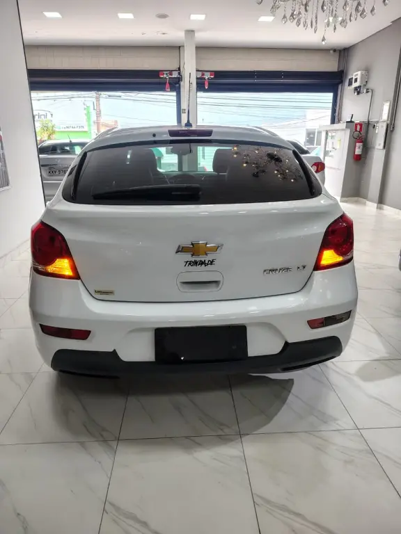 CHEVROLET Cruze Hatch - Foto