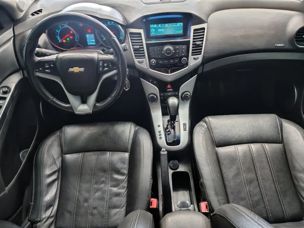 CHEVROLET Cruze Hatch - Foto