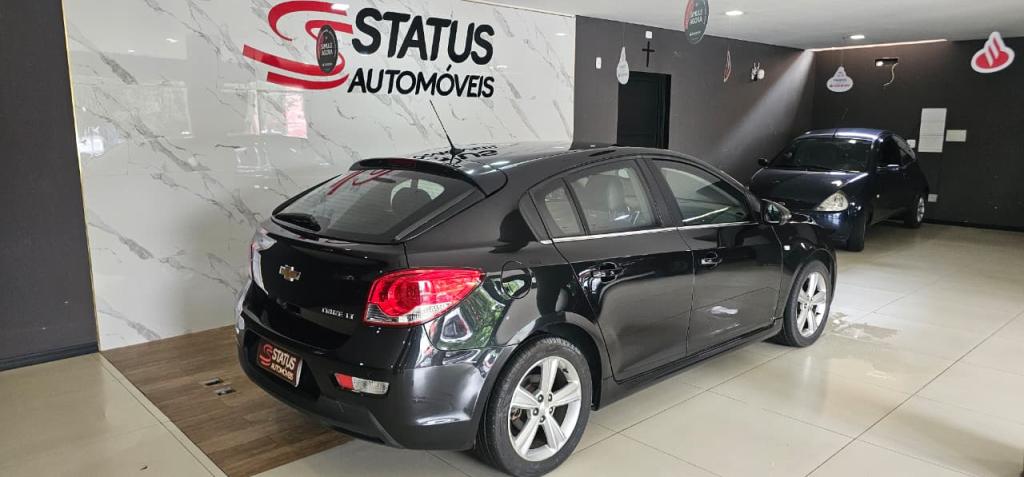CHEVROLET Cruze Hatch - Foto