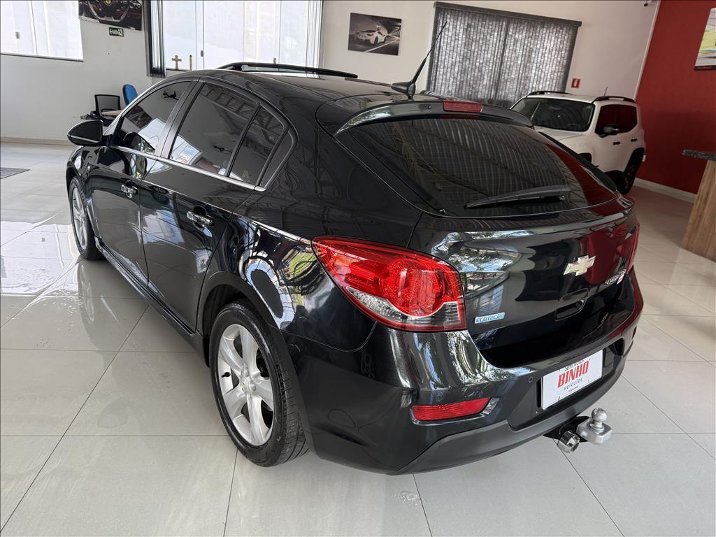 CHEVROLET Cruze Hatch - Foto