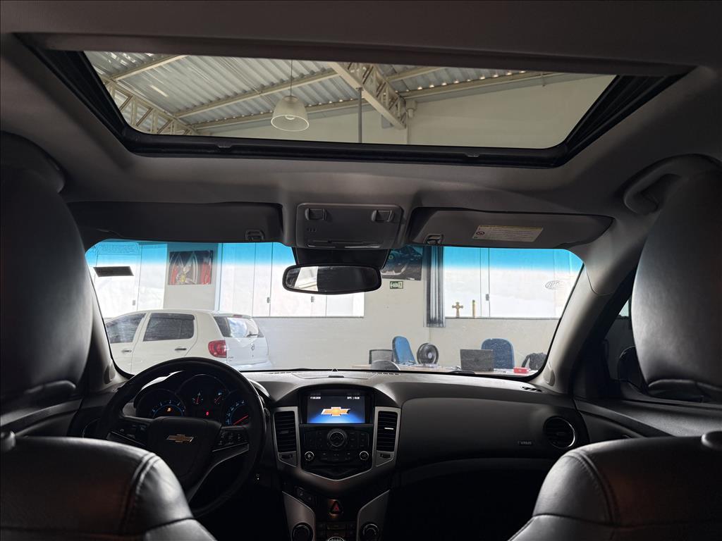 CHEVROLET Cruze Hatch - Foto