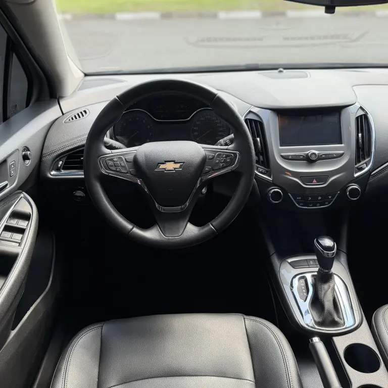 CHEVROLET Cruze Hatch - Foto
