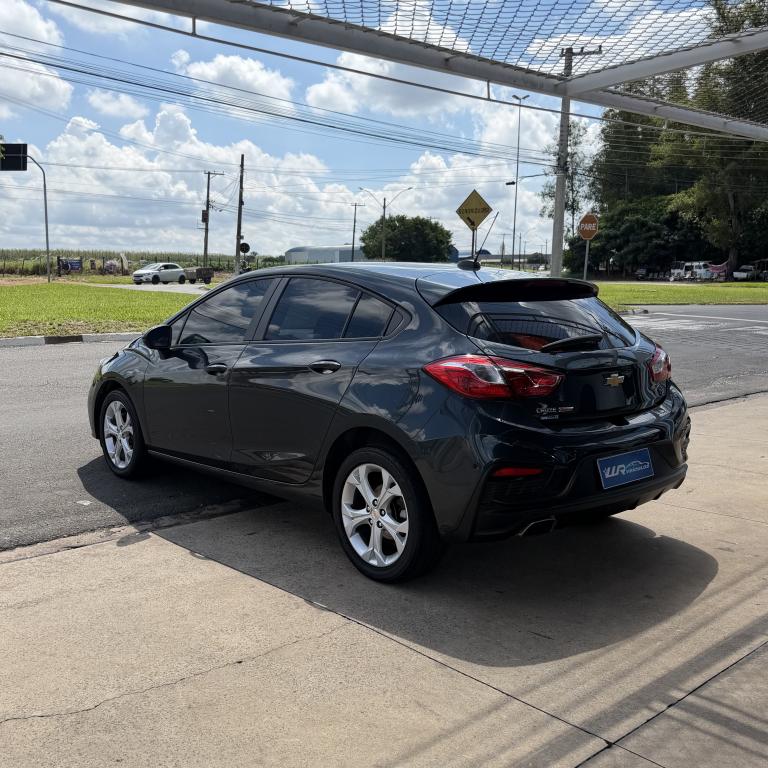 CHEVROLET Cruze Hatch - Foto
