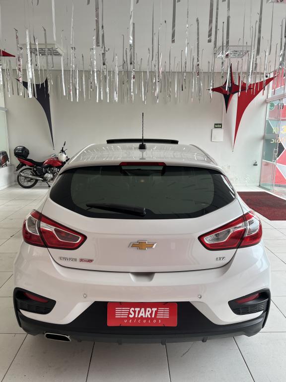 CHEVROLET Cruze Hatch - Foto