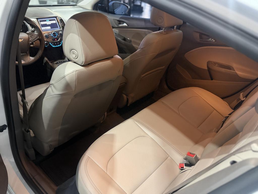 CHEVROLET Cruze Hatch - Foto
