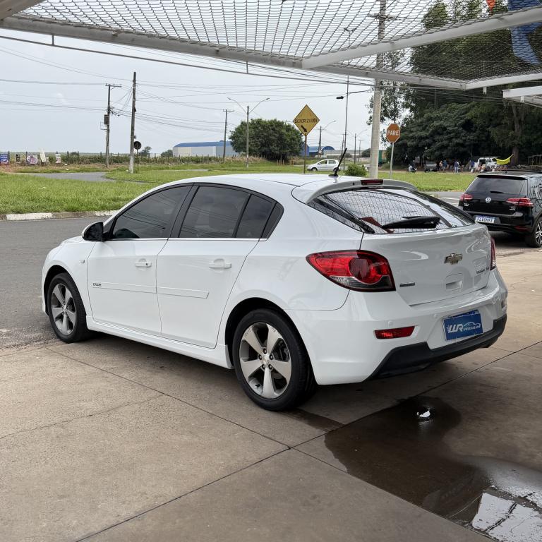 CHEVROLET Cruze Hatch - Foto