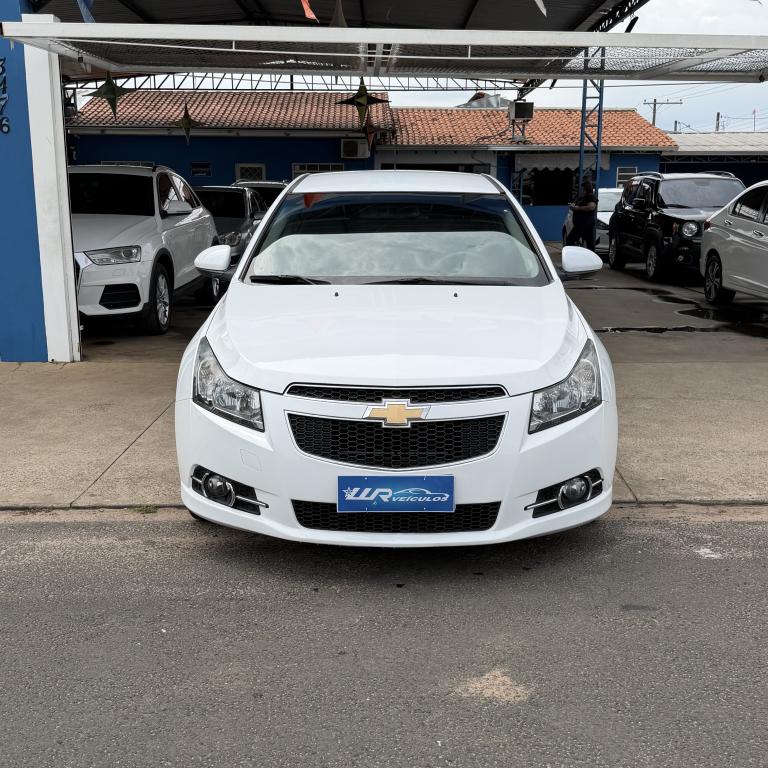 CHEVROLET Cruze Hatch - Foto