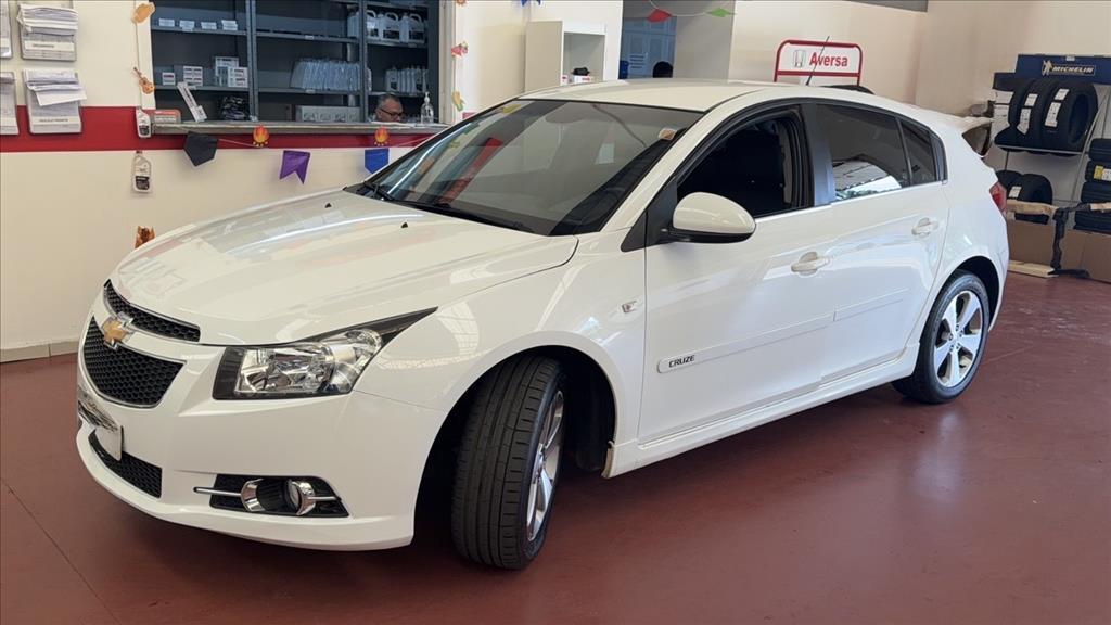 CHEVROLET Cruze Hatch - Foto