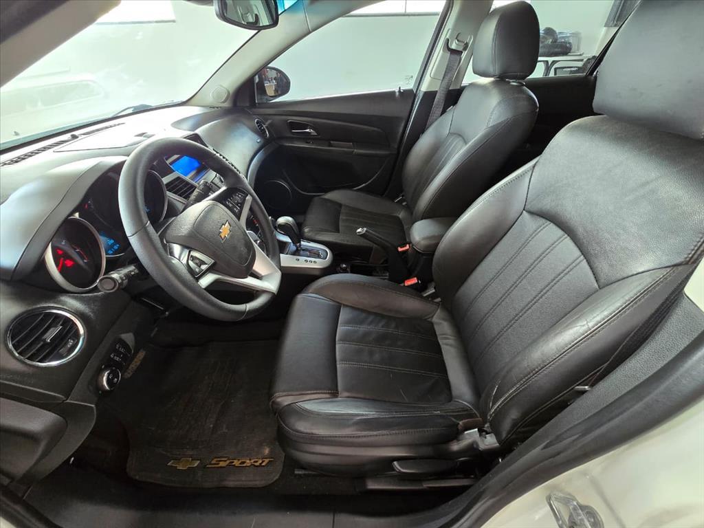 CHEVROLET Cruze Hatch - Foto