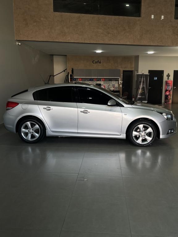 CHEVROLET Cruze Hatch - Foto