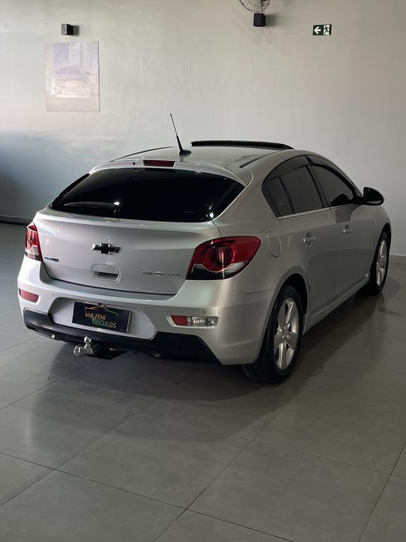 CHEVROLET Cruze Hatch - Foto