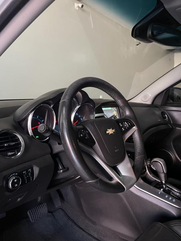 CHEVROLET Cruze Hatch - Foto