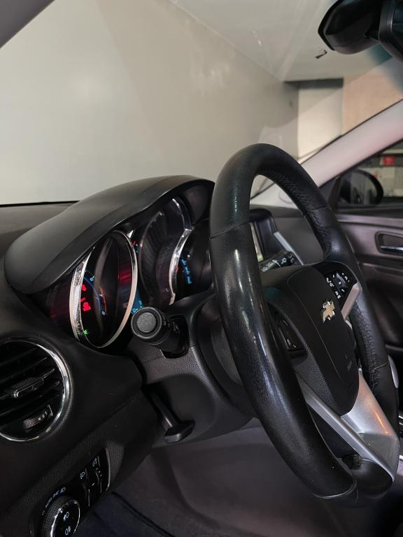 CHEVROLET Cruze Hatch - Foto