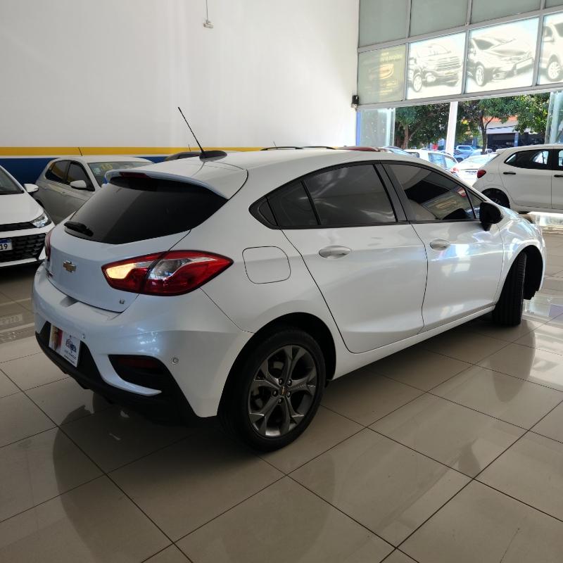 CHEVROLET Cruze Hatch - Foto