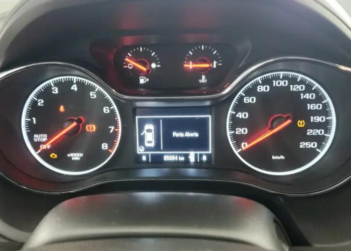 CHEVROLET Cruze Hatch - Foto