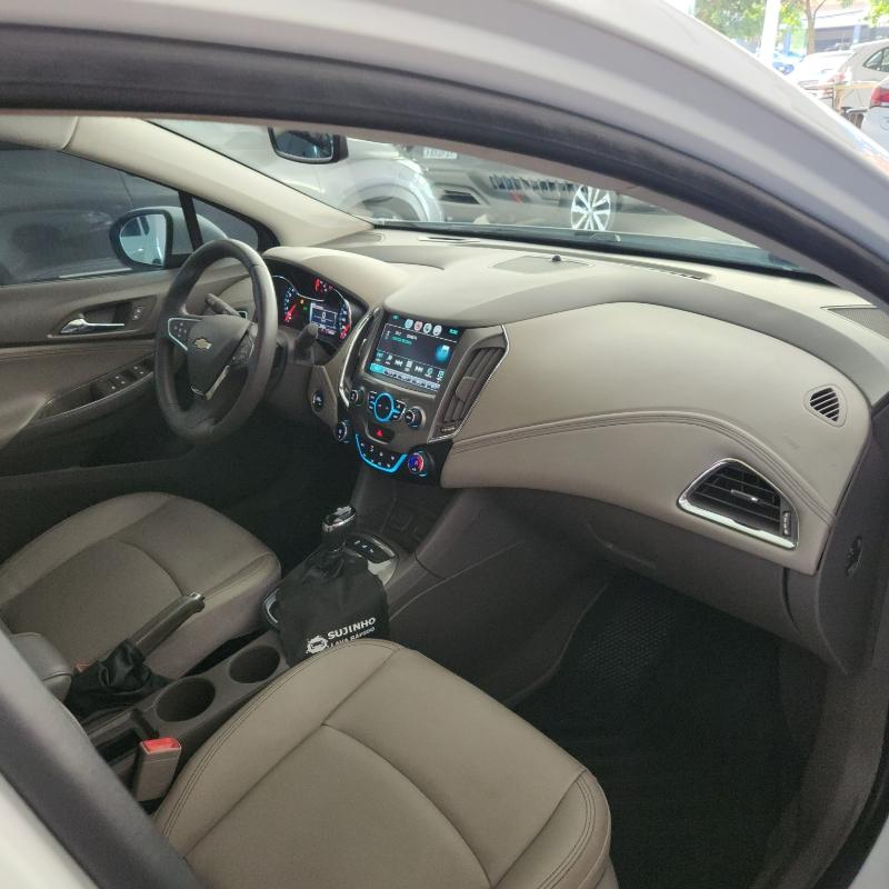 CHEVROLET Cruze Hatch - Foto