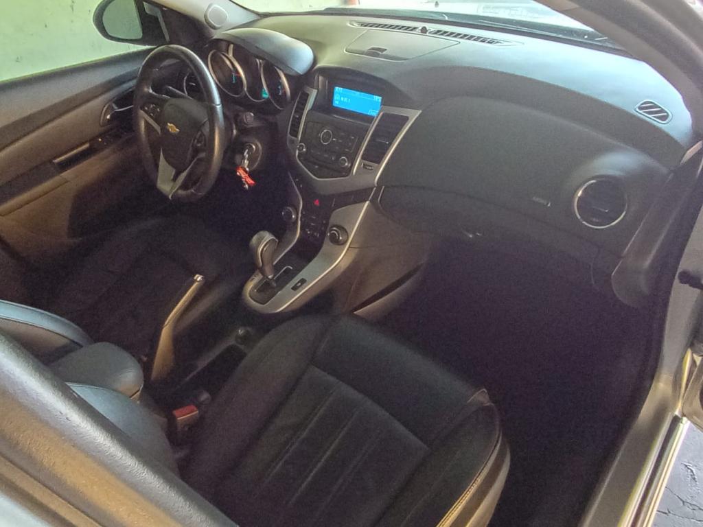 CHEVROLET Cruze Hatch - Foto