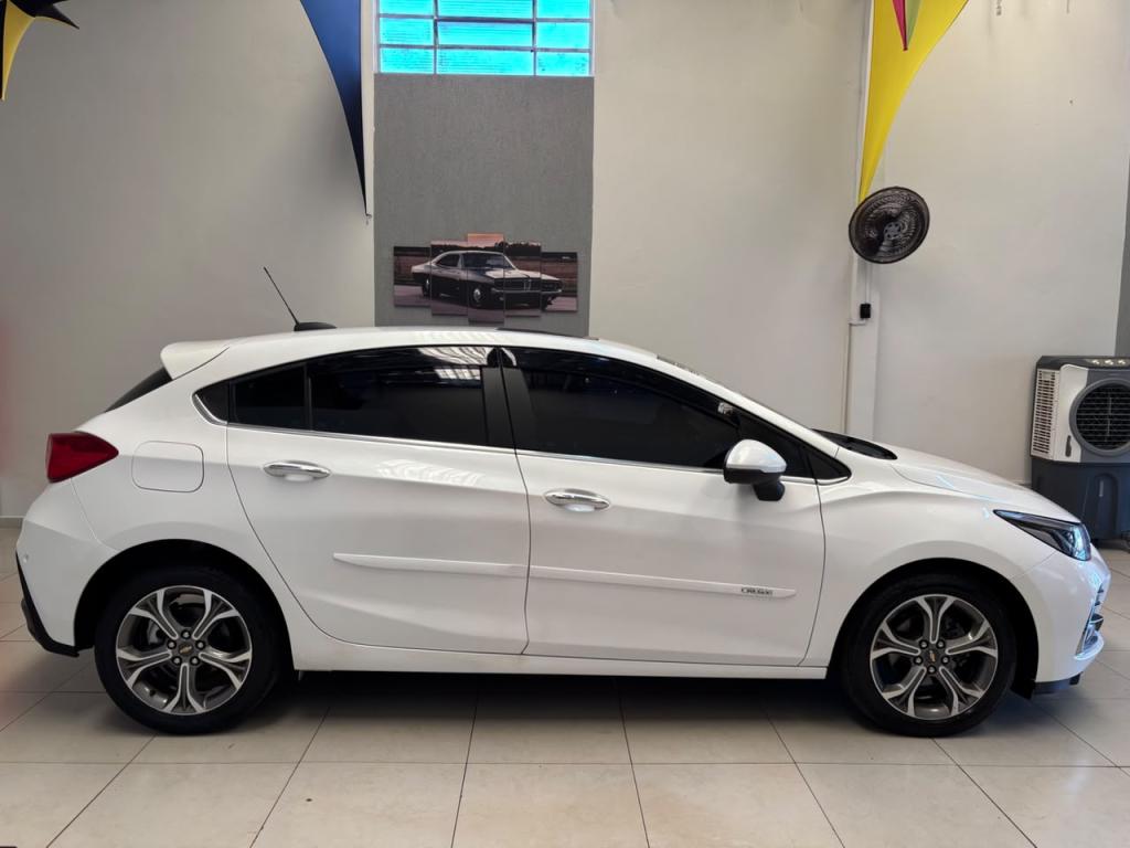 CHEVROLET Cruze Hatch - Foto